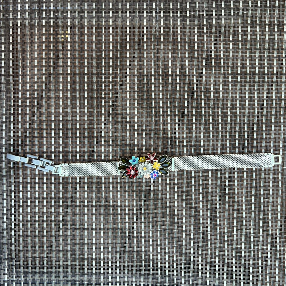Stella & Dot/KEEP Silver Mesh Bracelet with RETIRED Flourish Charm
